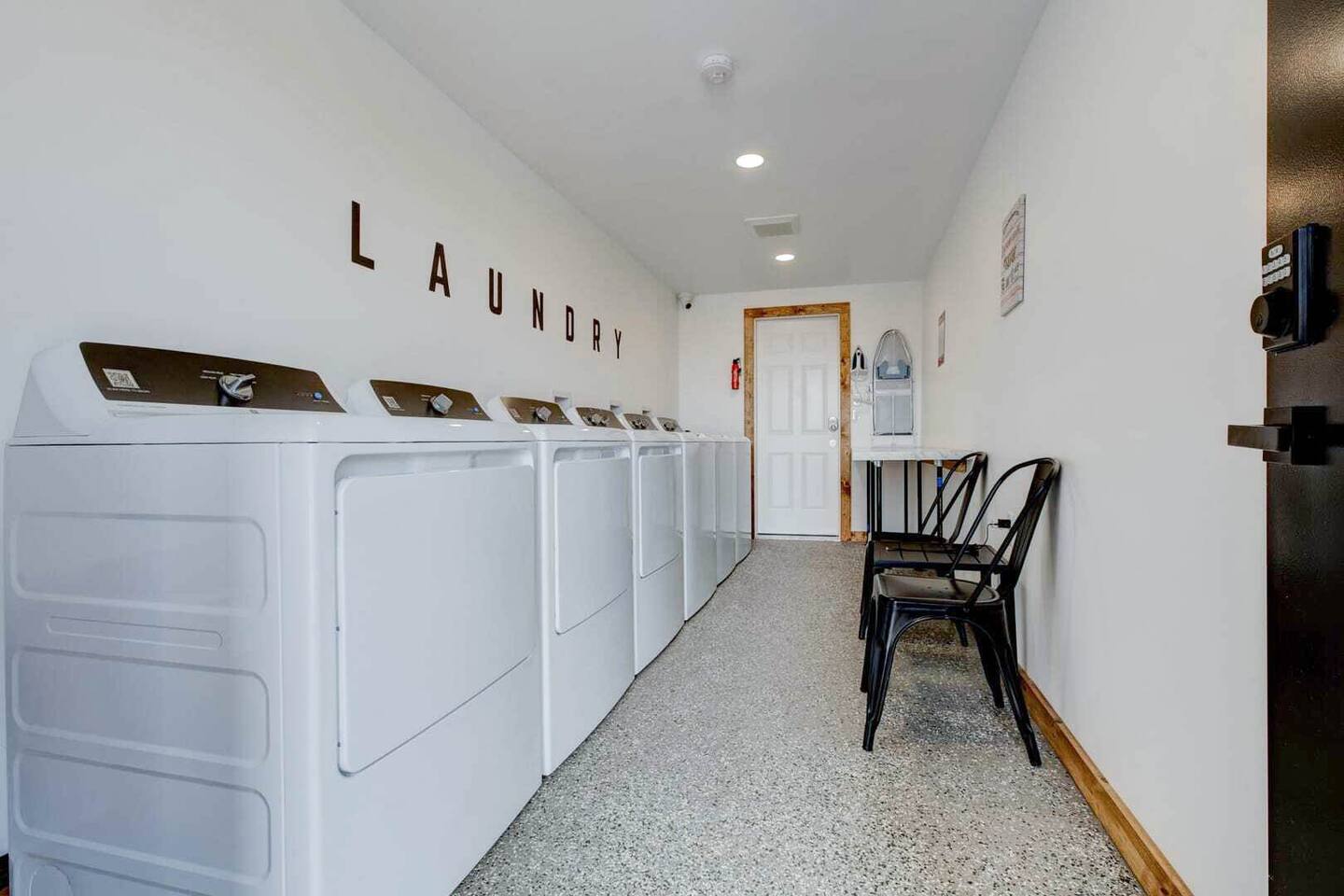 On-site laundry facilities at Mt. Sterling furnished apartments